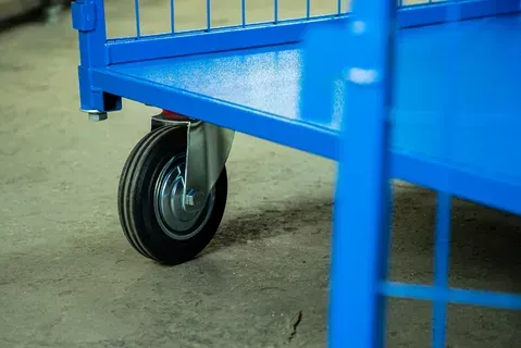 Тележка платформенная TOR ТП-6С (800х1200) с бортами из сетки и двумя ручками (колеса 200 мм)